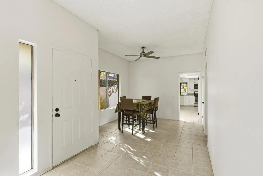 44695 Monaco Circle, Palm Desert, California 92260 home-pic-12
