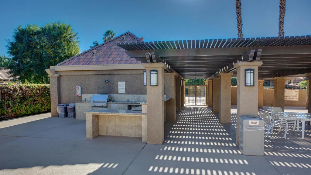 44695 Monaco Circle, Palm Desert, California 92260 home-pic-40