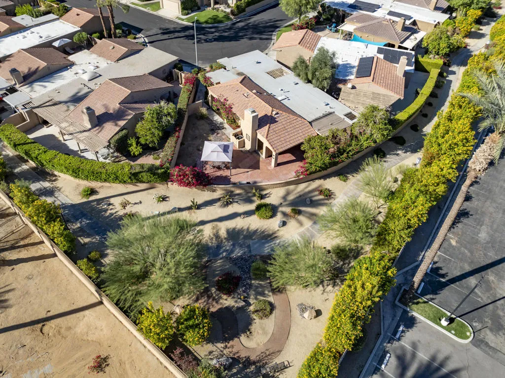 44695 Monaco Circle, Palm Desert, California 92260 home-pic-46