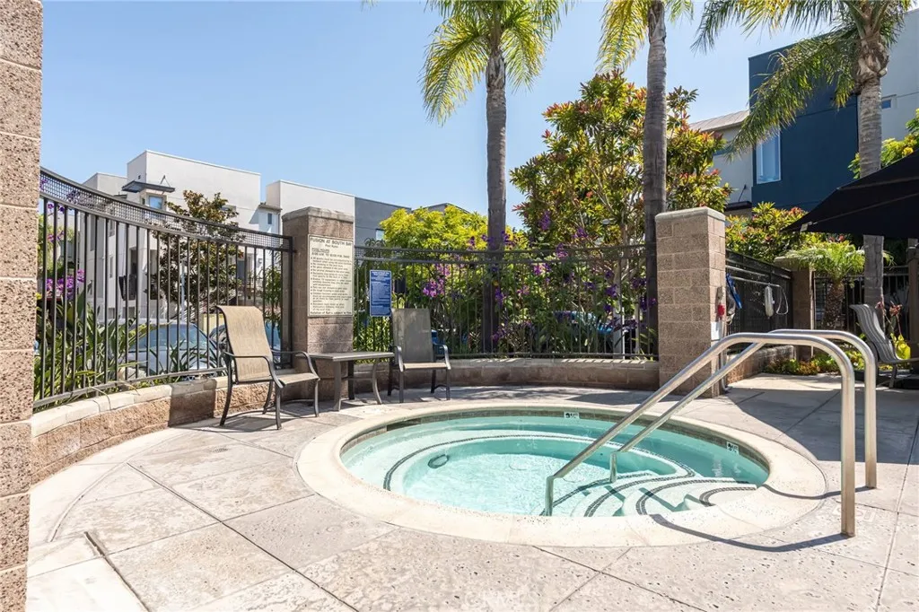 5512 W 149th, Hawthorne, California 90250 home-pic-24