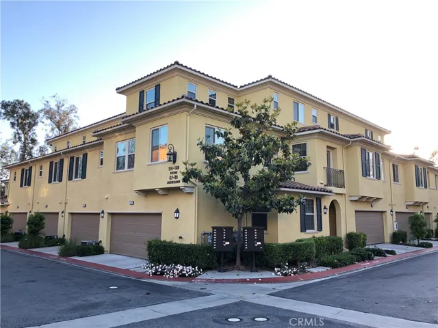 122 Vintage 20, Irvine, California 92620