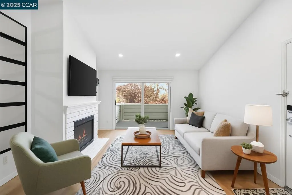 130 Reflections Dr 28, San Ramon, California 94583 home-pic-2