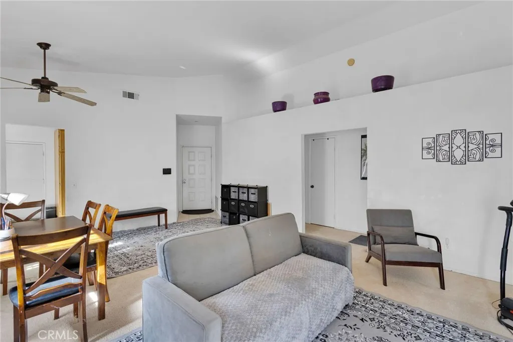 14979 Buckskin Road, Victorville, California 92394 home-pic-7