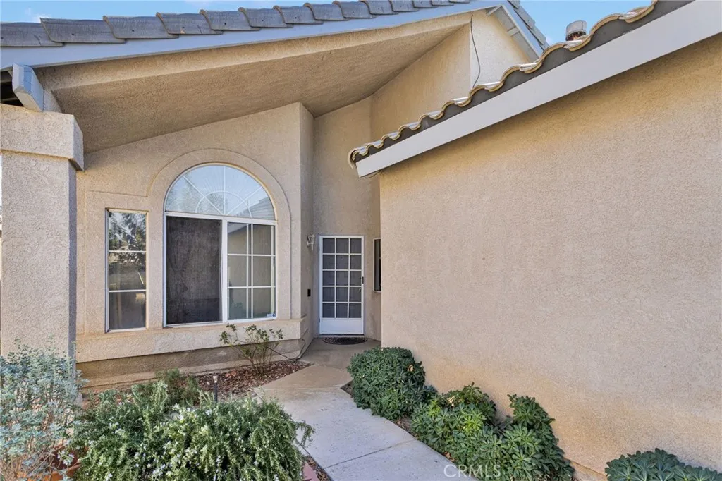 14979 Buckskin Road, Victorville, California 92394 home-pic-3