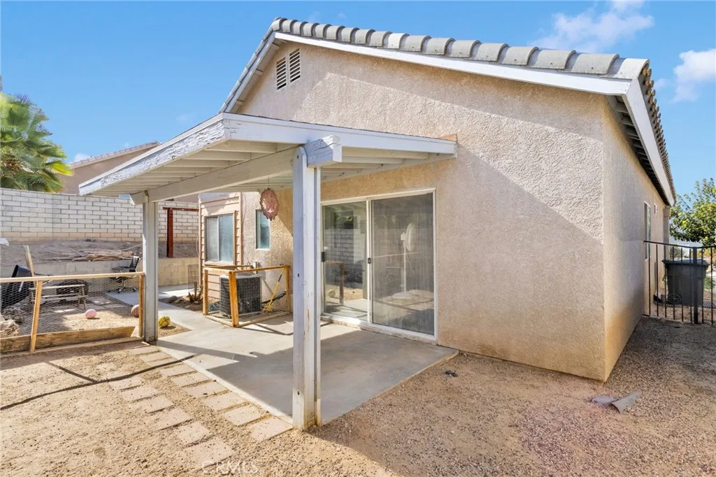 14979 Buckskin Road, Victorville, California 92394 home-pic-28