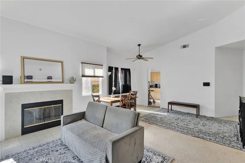 14979 Buckskin Road, Victorville, California 92394 home-pic-6