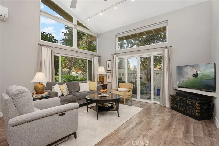 91 Calle Aragon D, Laguna Woods, California 92637