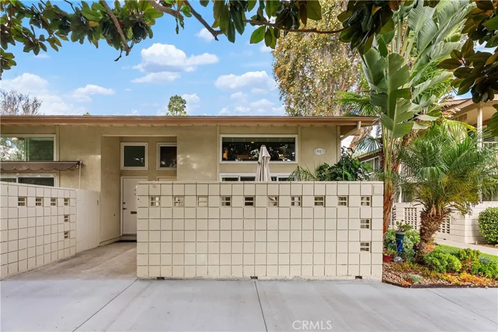 91 Calle Aragon D, Laguna Woods, California 92637
