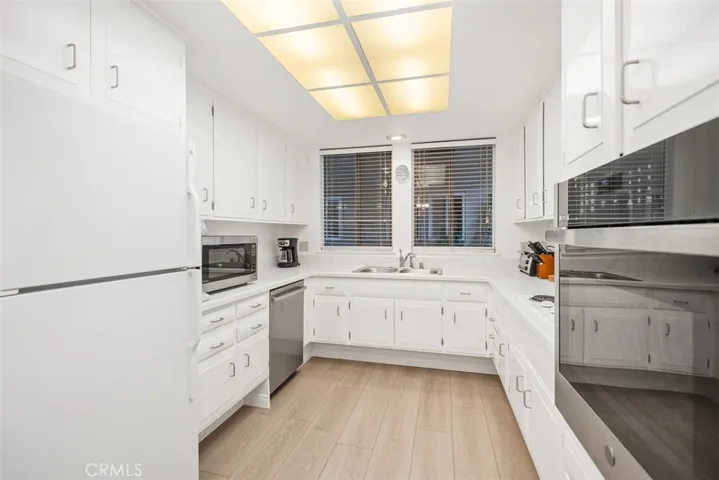 Kitchen with new oven