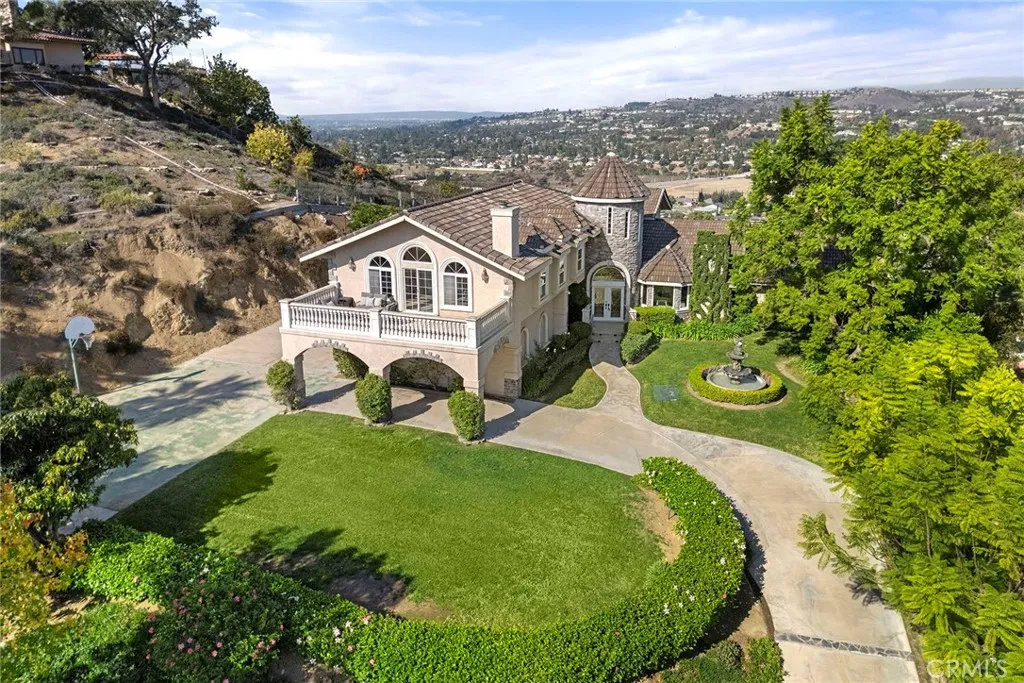 926 N Meads, Orange, California 92869 home-pic-1