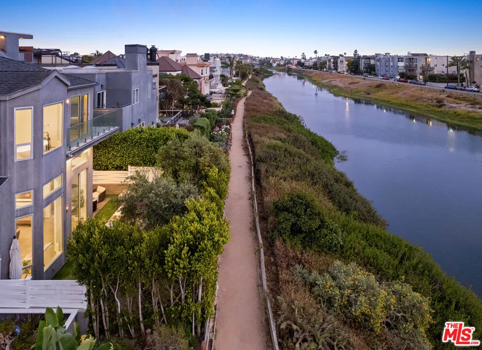 4411 Roma Court, Marina Del Rey, California 90292 home-pic-35