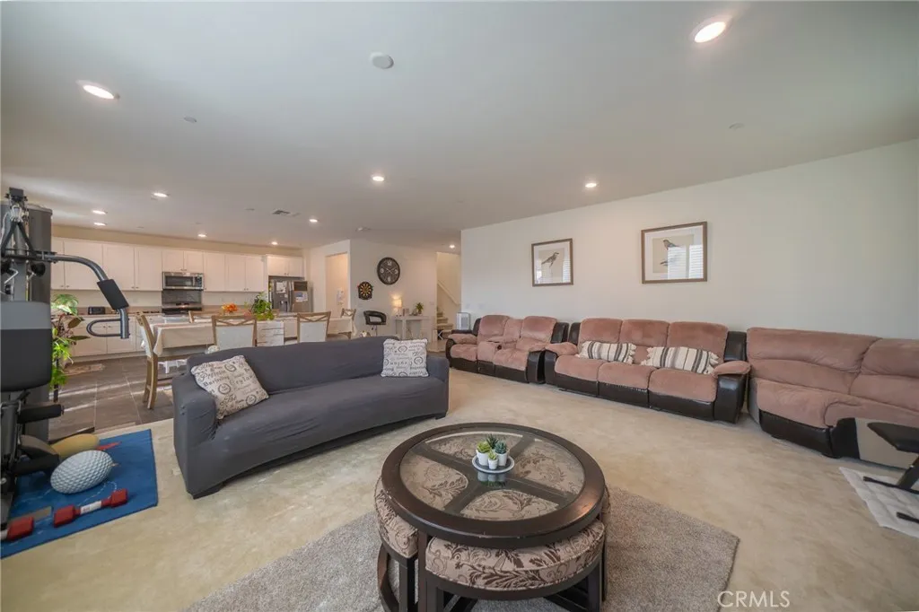 1099 Little Leaf, Calimesa, California 92320 home-pic-11