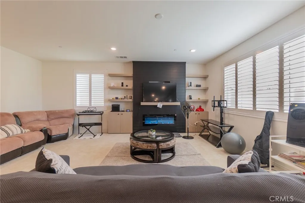 1099 Little Leaf, Calimesa, California 92320 home-pic-10