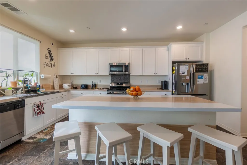 1099 Little Leaf, Calimesa, California 92320 home-pic-7