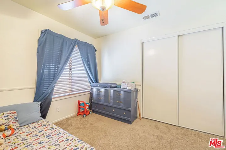 5811 Corinthian Place, Lancaster, California 93536