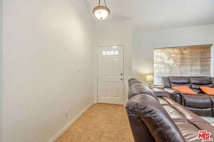 5811 Corinthian Place, Lancaster, California 93536
