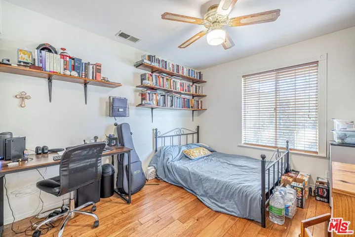 5811 Corinthian Place, Lancaster, California 93536
