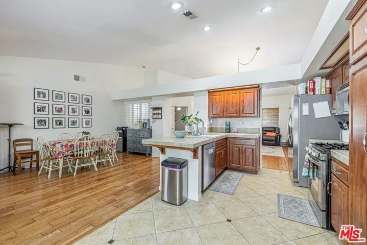 5811 Corinthian Place, Lancaster, California 93536