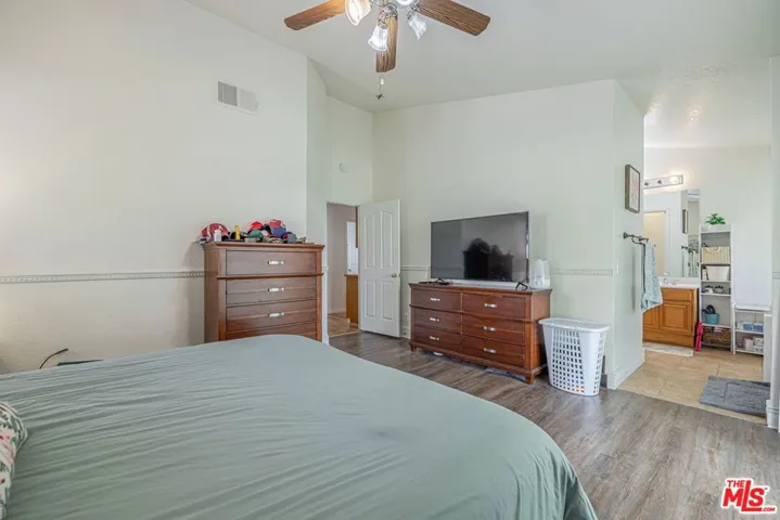 5811 Corinthian Place, Lancaster, California 93536