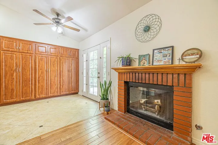 5811 Corinthian Place, Lancaster, California 93536