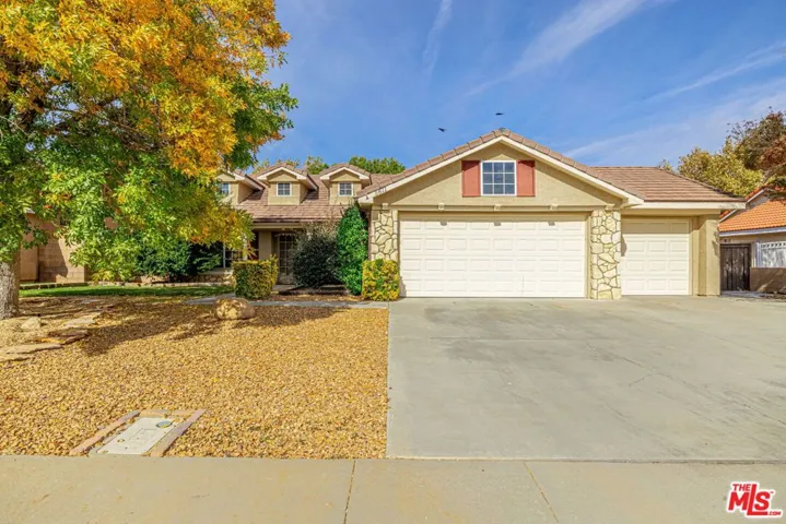 5811 Corinthian Place, Lancaster, California 93536