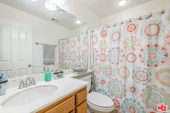 5811 Corinthian Place, Lancaster, California 93536