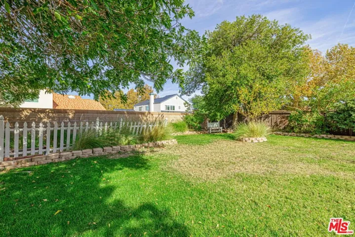 5811 Corinthian Place, Lancaster, California 93536
