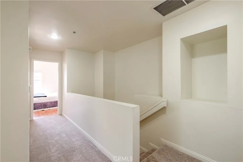 372 S Marengo Avenue 108, Pasadena, California 91101 home-pic-18