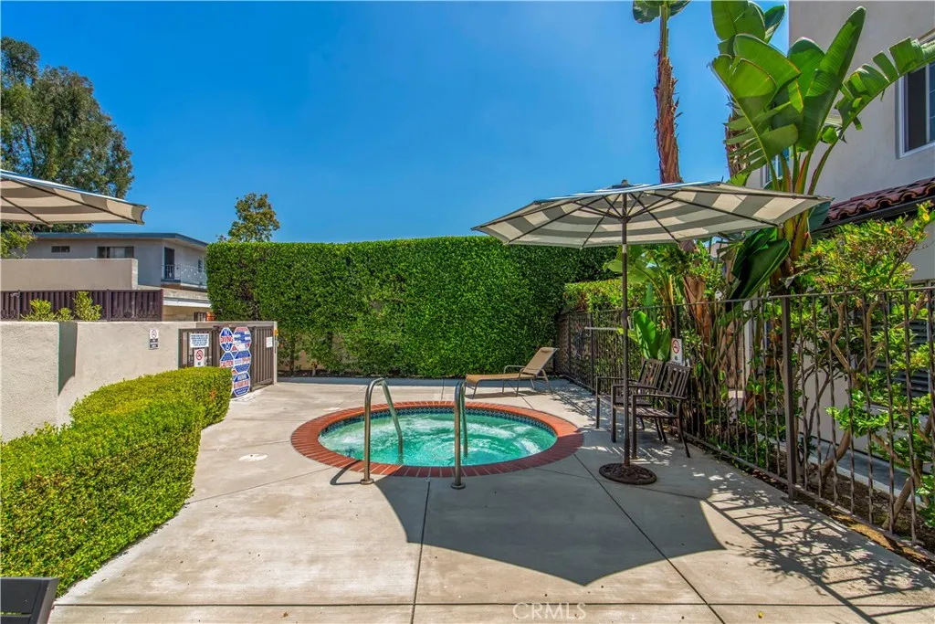 372 S Marengo Avenue 108, Pasadena, California 91101 home-pic-26