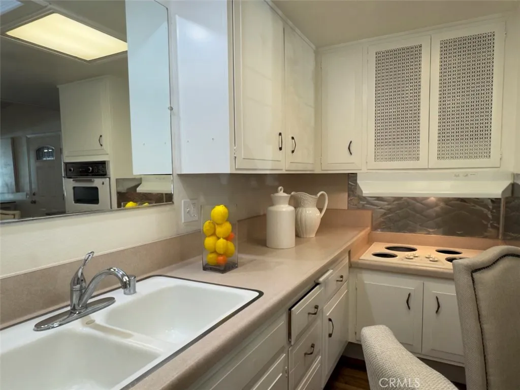 13421 Del Monte Dr home-pic-16