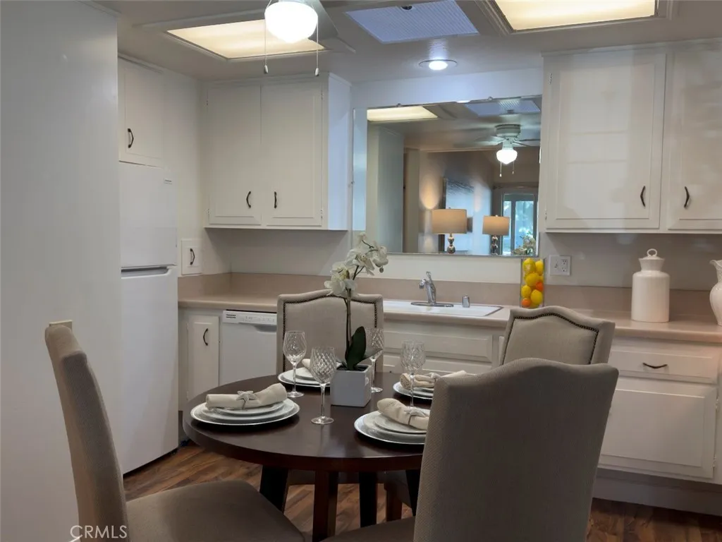 13421 Del Monte Dr home-pic-12
