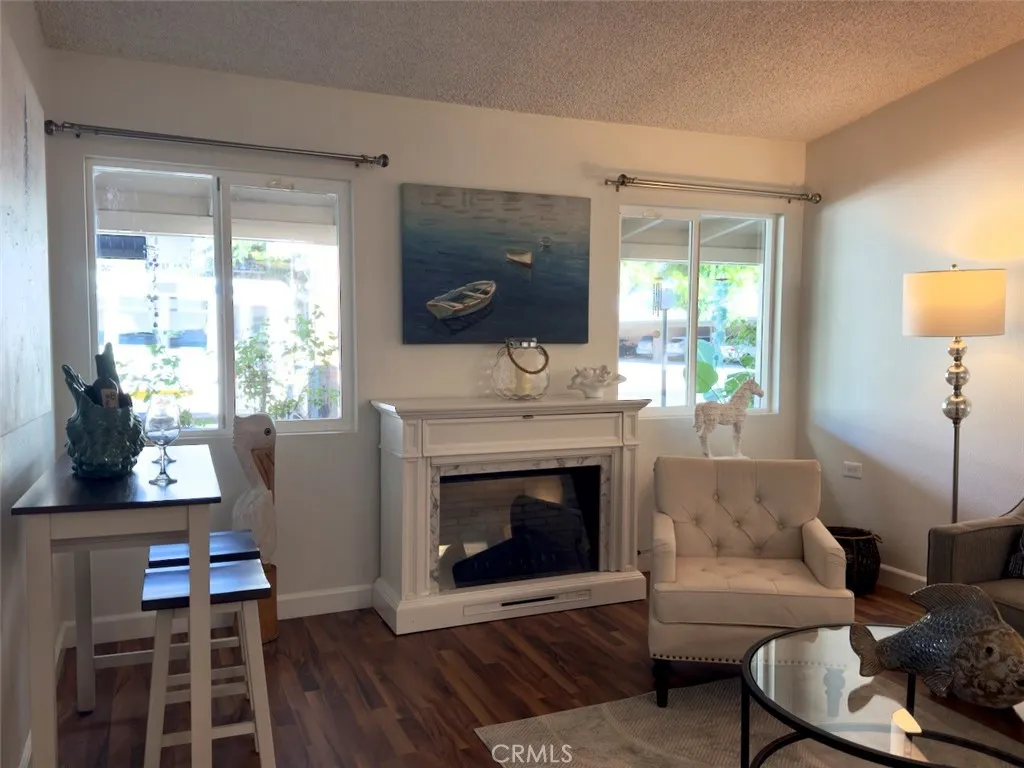 13421 Del Monte Dr home-pic-7