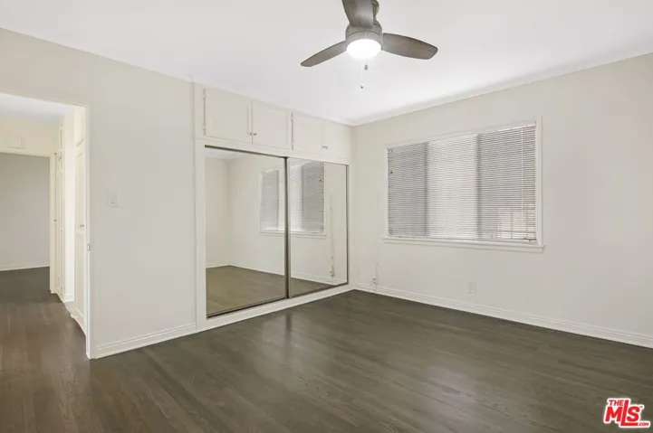 4058 Bedroom#1 w/Center Hall B