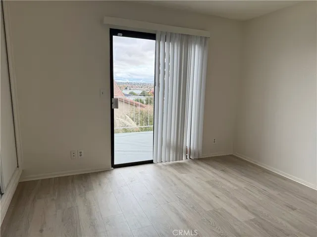 Upstair bedroom facing lake