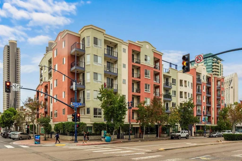 235 Market St 301, San Diego, California 92101 home-pic-0