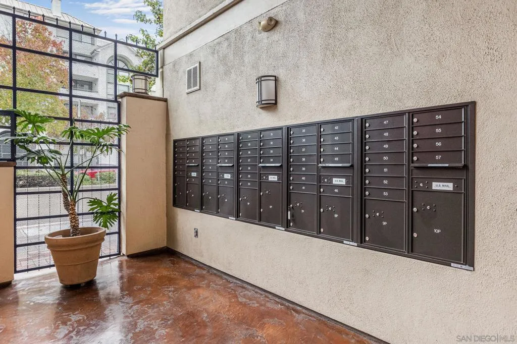 235 Market St 301, San Diego, California 92101 home-pic-23