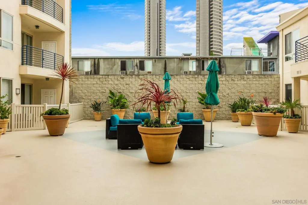 235 Market St 301, San Diego, California 92101 home-pic-2