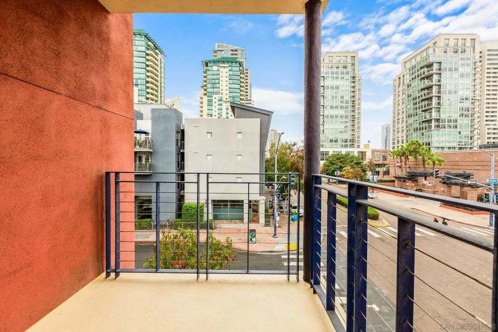 235 Market St 301, San Diego, California 92101 home-pic-14