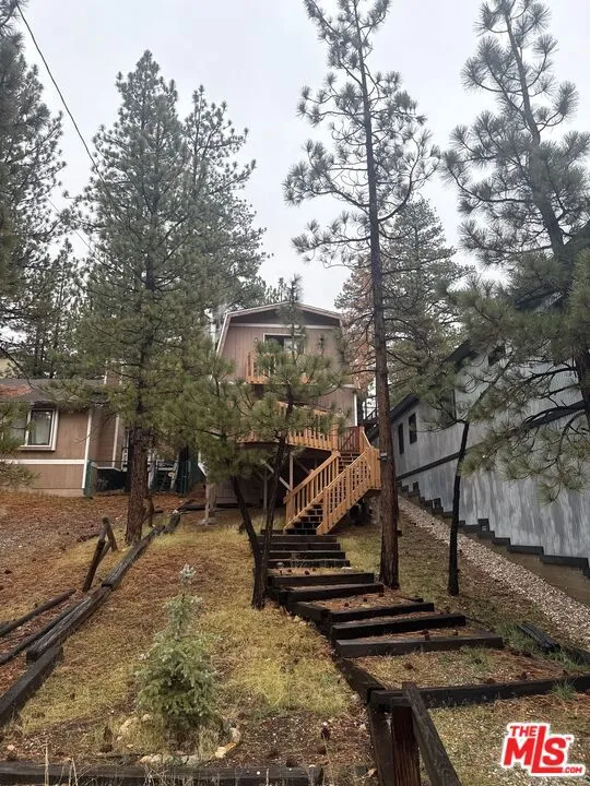 202 Pineview Drive, Big Bear City, California 92314 home-pic-14
