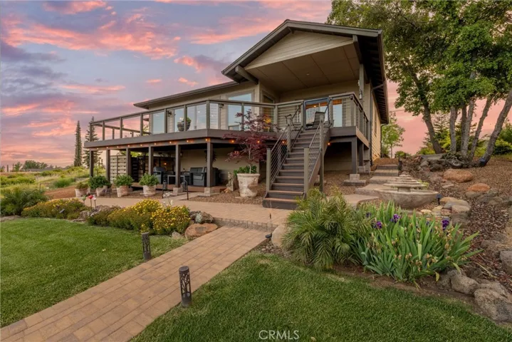 REAR OF HOME