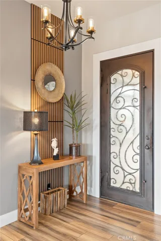 ENTRY INTERIOR