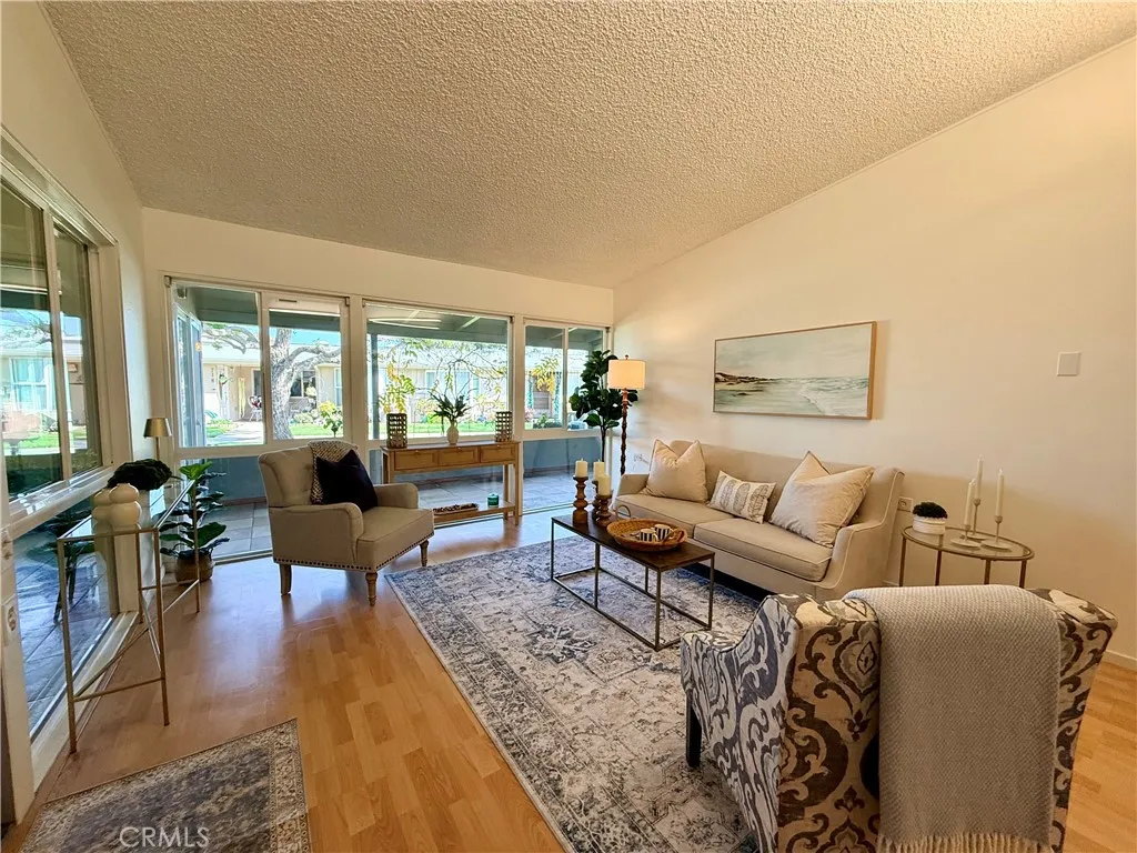 13410 Saint Andrew's Drive 70e, Seal Beach, California 90740 home-pic-6