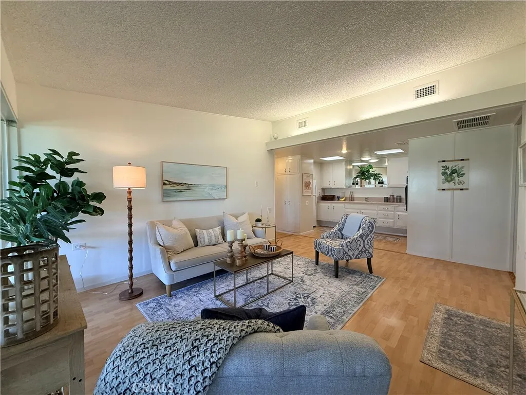 13410 Saint Andrew's Drive 70e, Seal Beach, California 90740 home-pic-13