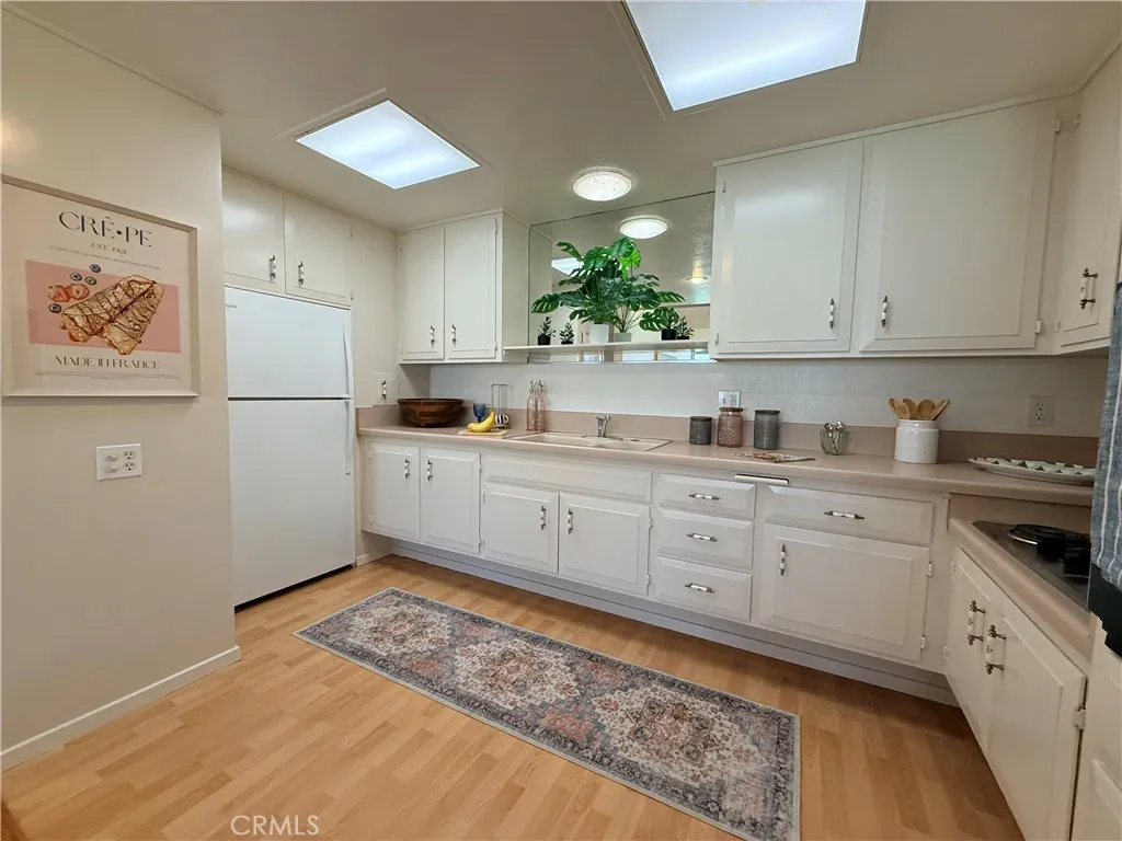 13410 Saint Andrew's Drive 70e, Seal Beach, California 90740 home-pic-16