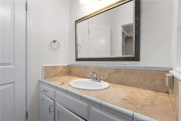 Primary on-suite bath