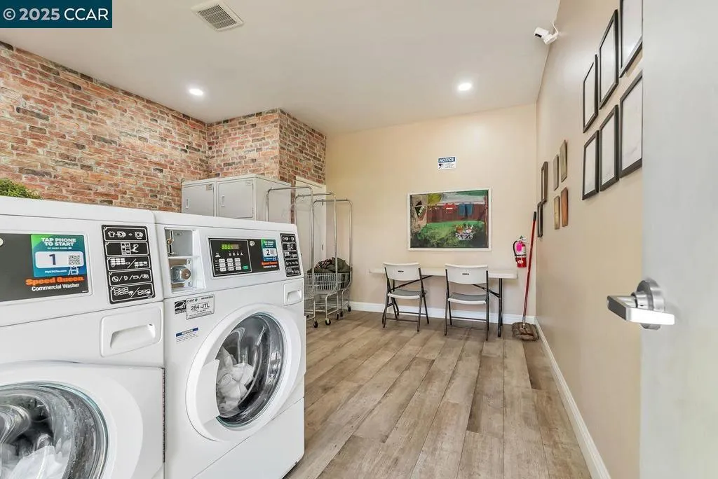 37 Miramonte Dr, Moraga, California 94556 home-pic-37