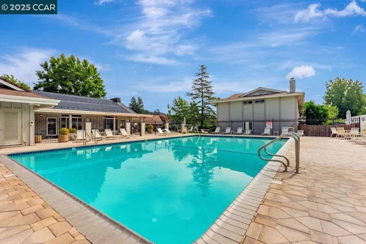 37 Miramonte Dr, Moraga, California 94556