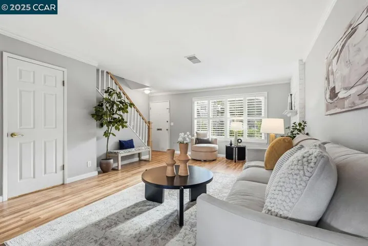 37 Miramonte Dr, Moraga, California 94556