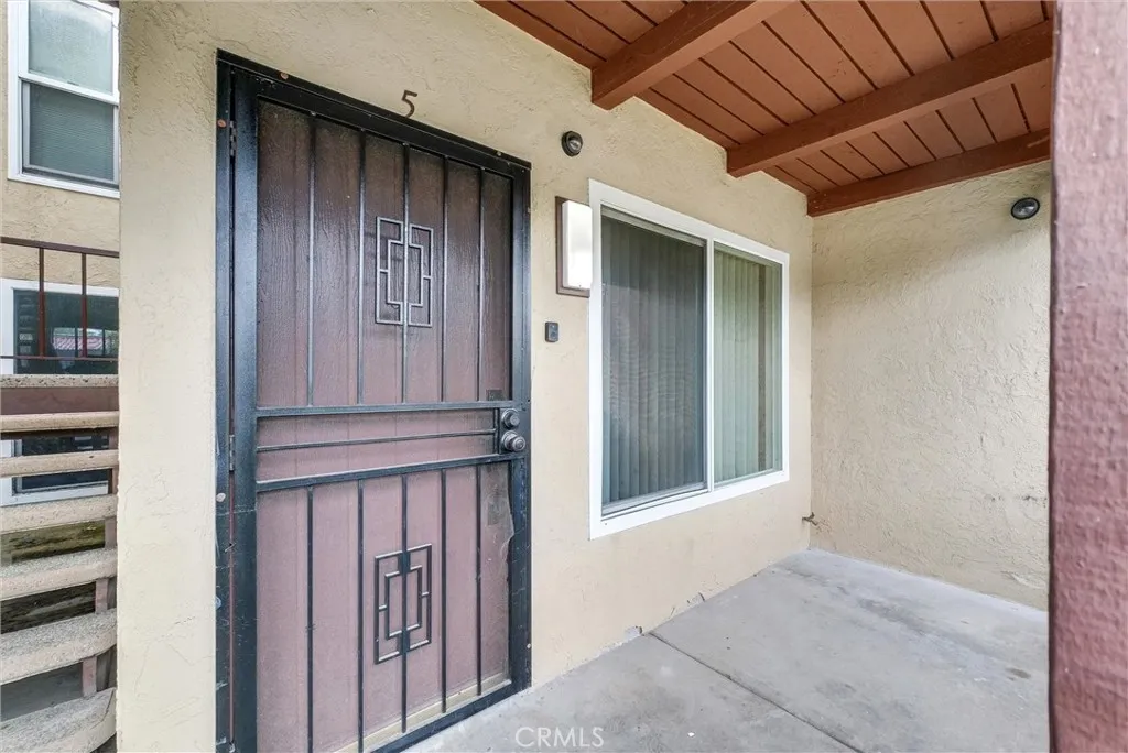 1030 W Macarthur Boulevard 5, Santa Ana, California 92707 home-pic-23