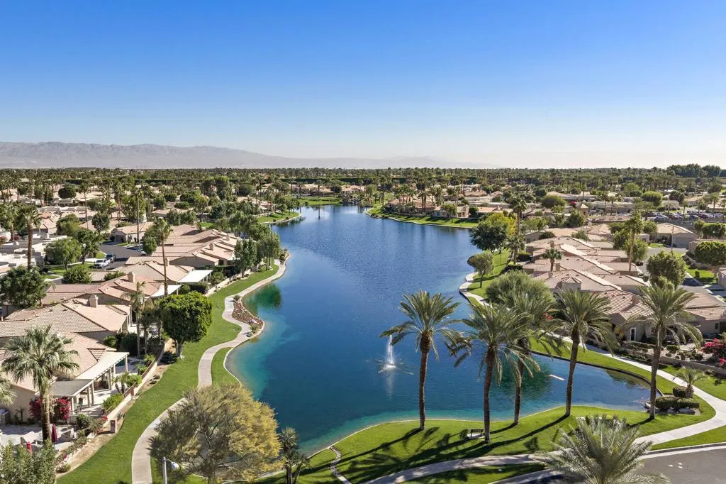 48543 Via Encanto, La Quinta, California 92253 home-pic-32